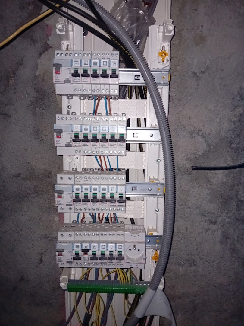 CHRISTAUREL'ELEC — Photos 3